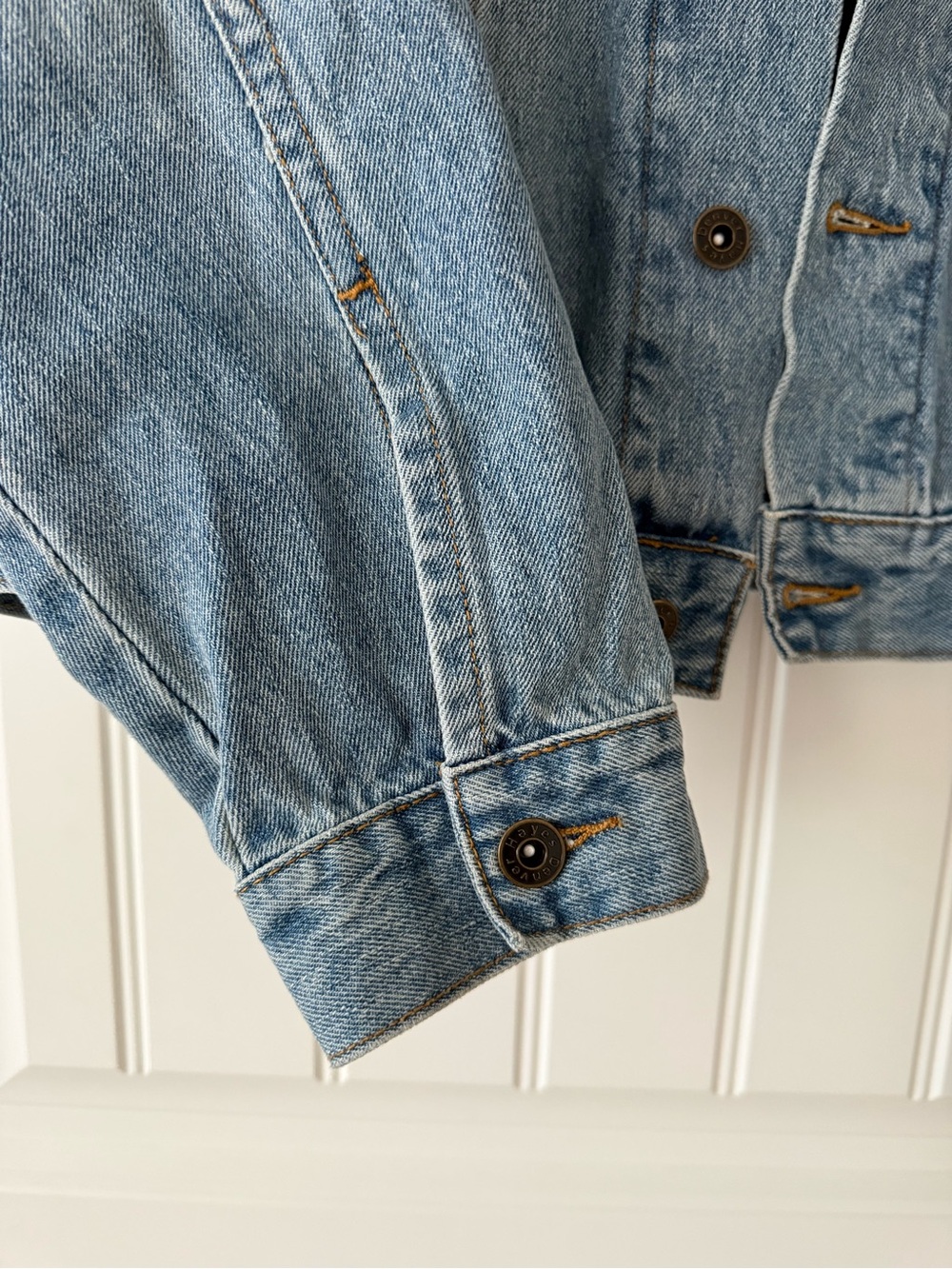 Denver Hayes Denim Jean Jacket. Size Large. - Picture 5 of 12